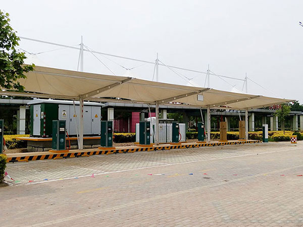 充電樁車(chē)棚